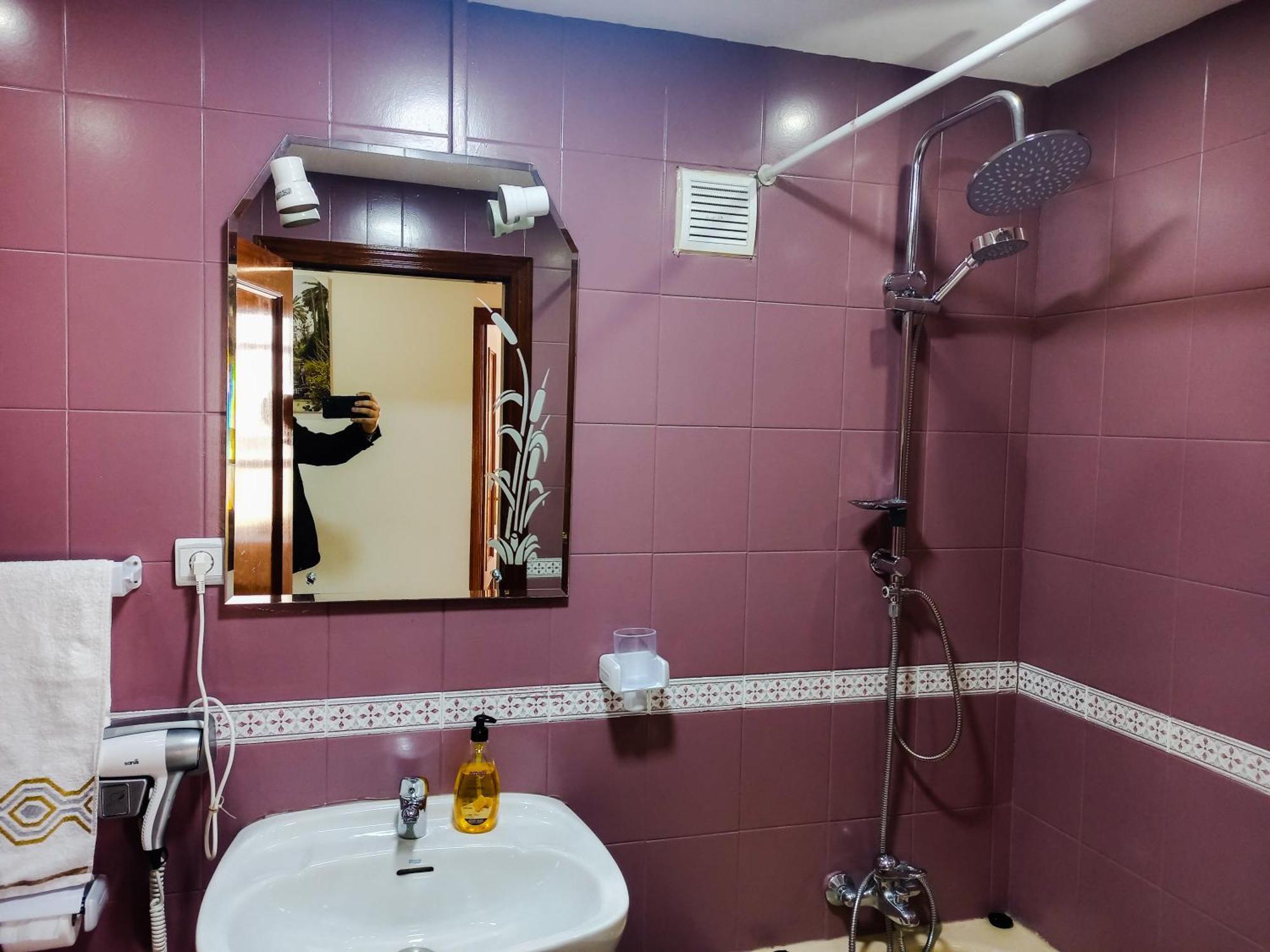 A Malabata En Face Centre Commercial Megarama & La Gare De Tgv F3 * Tanger